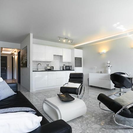 2-Bedroom Apartment Pointe Croisette Peaceful Walk To The Beach カンヌ エクステリア 写真