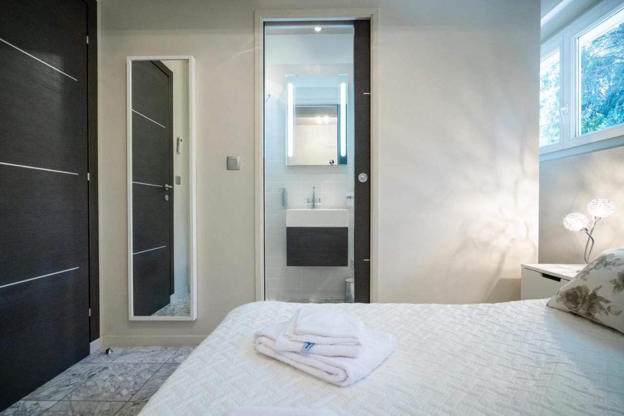 2-Bedroom Apartment Pointe Croisette Peaceful Walk To The Beach カンヌ エクステリア 写真